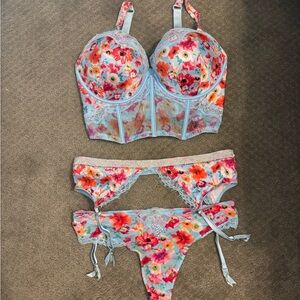 Floral Lace Lingerie Set